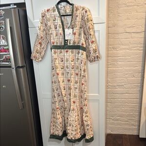 NWT Anna Cate Floral Print Maxi Dress with Green Accents in size L